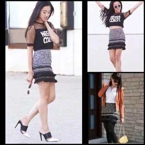 Hayden Los Angeles Y2K Retro  Tweed  Tiered Fringe Hemlines Mini Skirt Size L